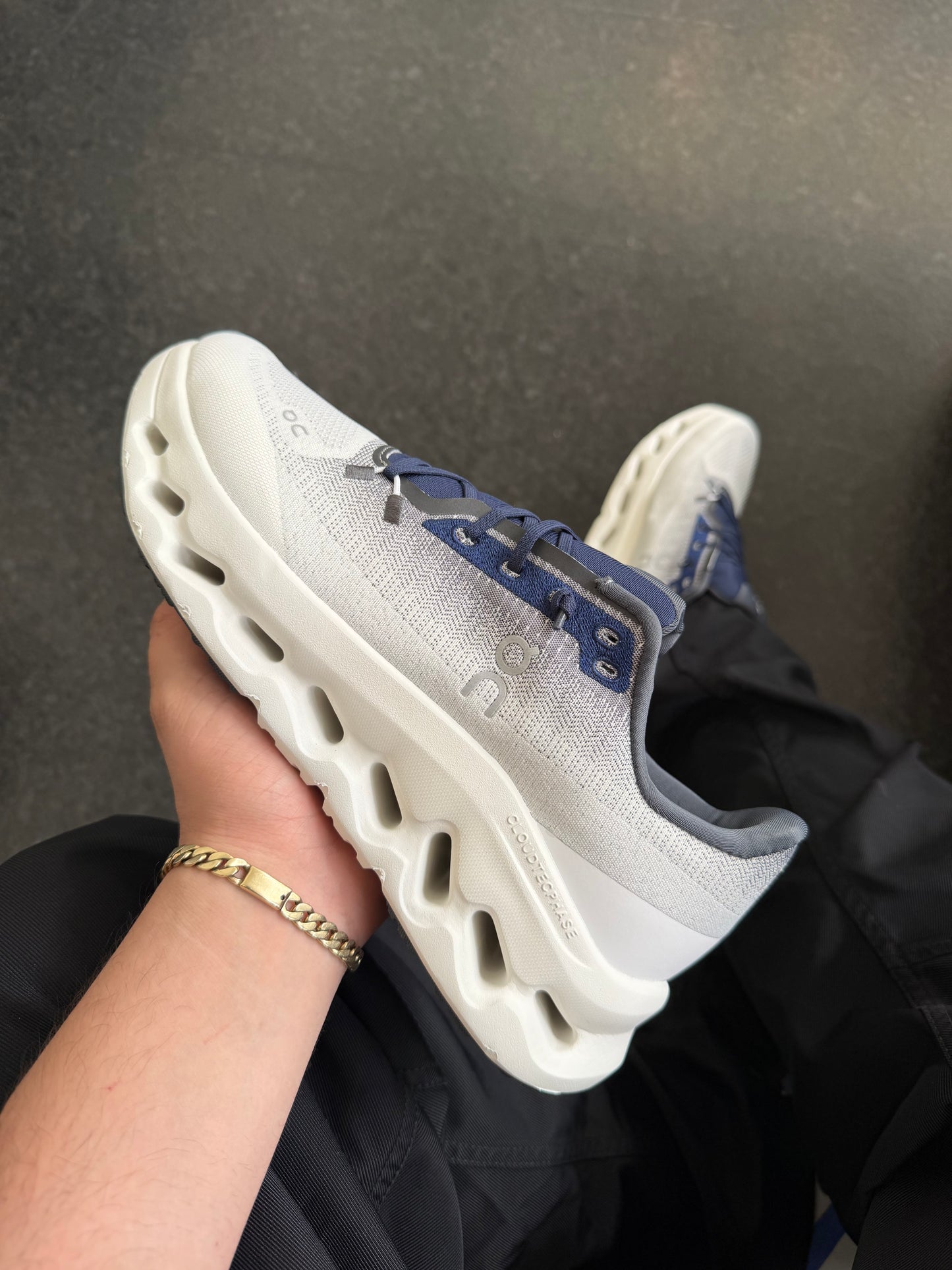 On Cloudtill Cinder Blue