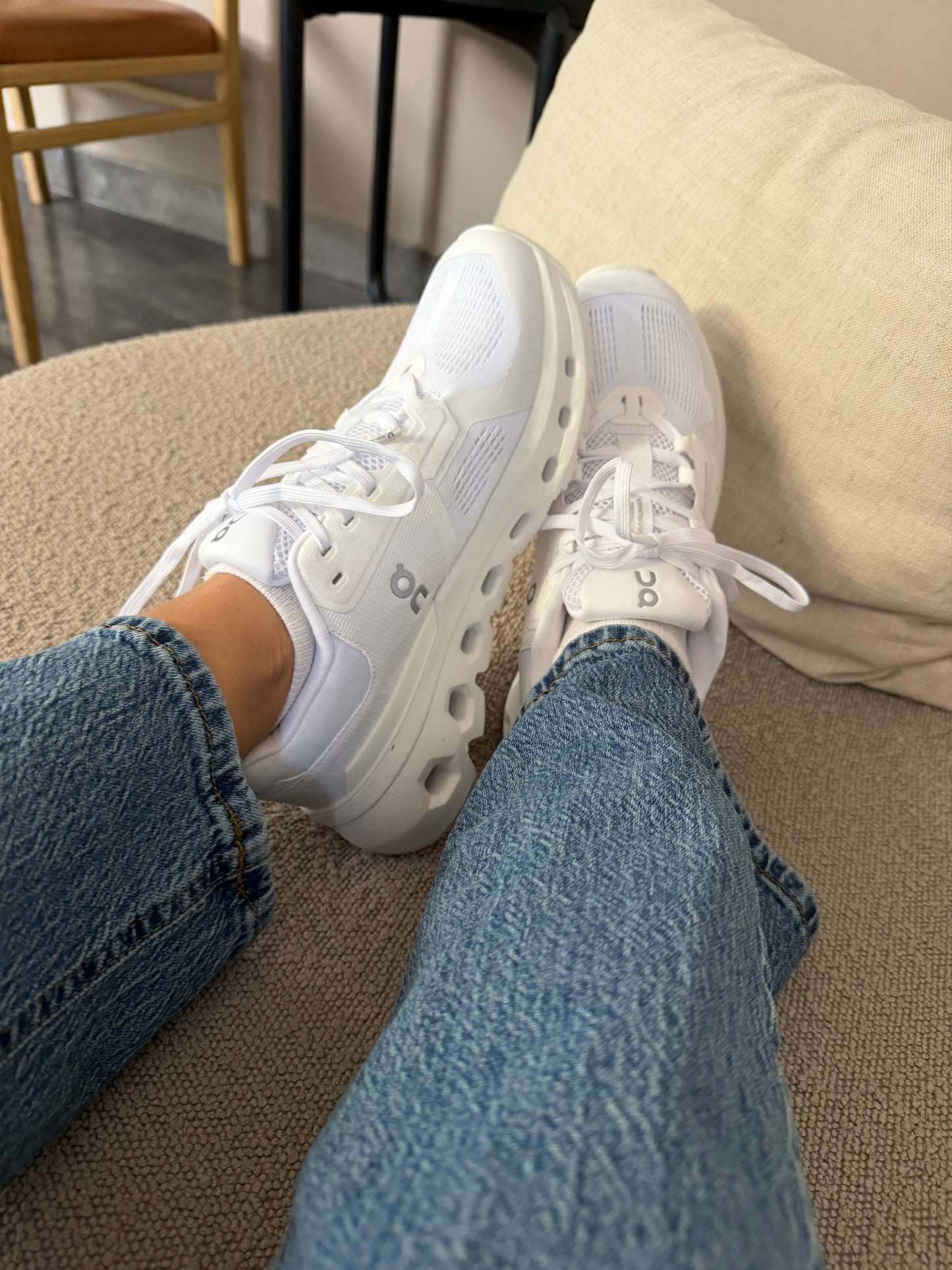 On cloud 6 all white
