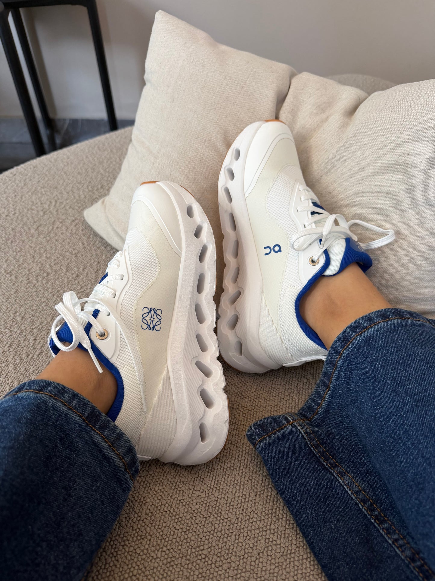 On loewe azul