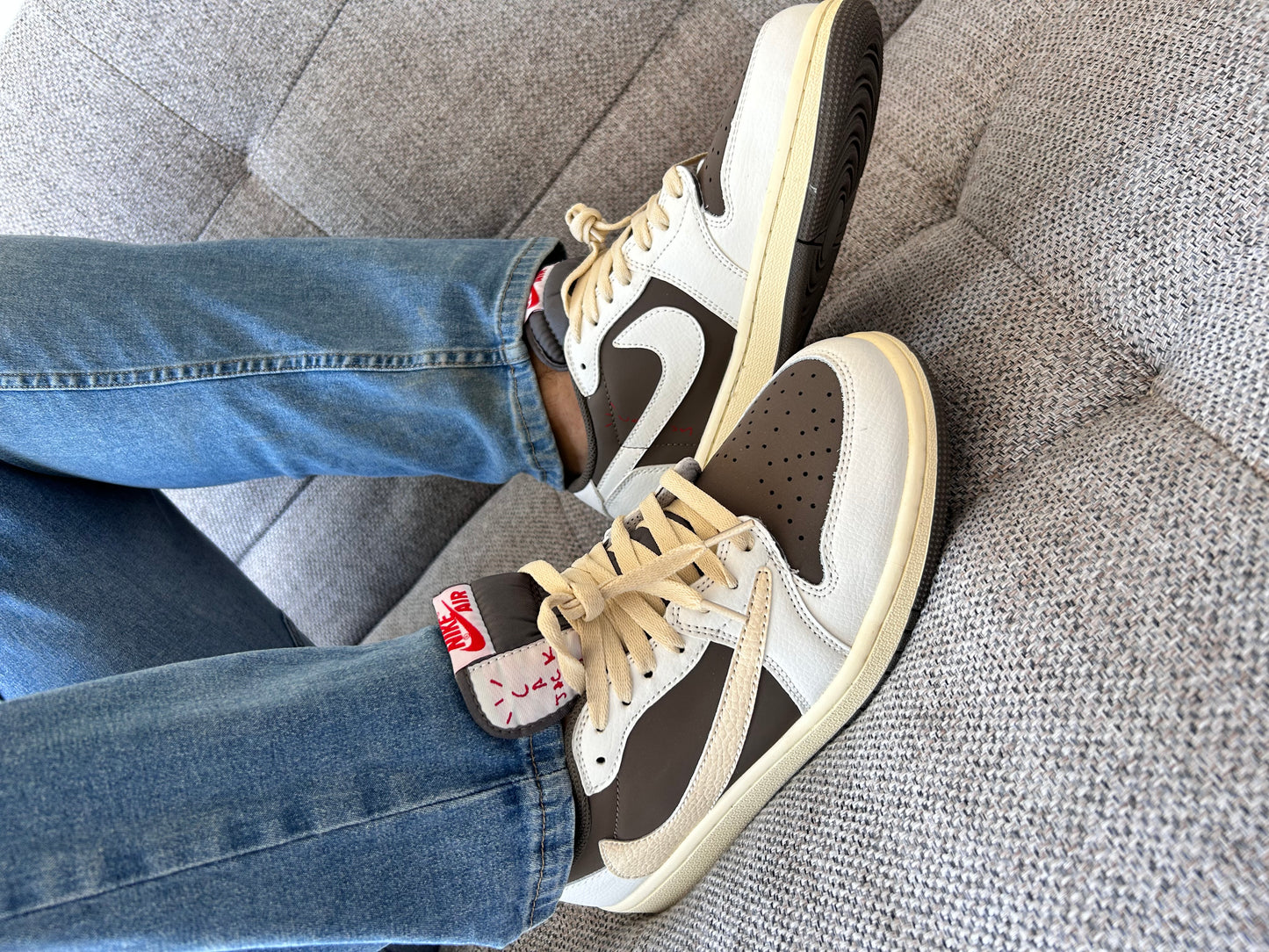 Nike Jordan Low Travis Reverse Moca