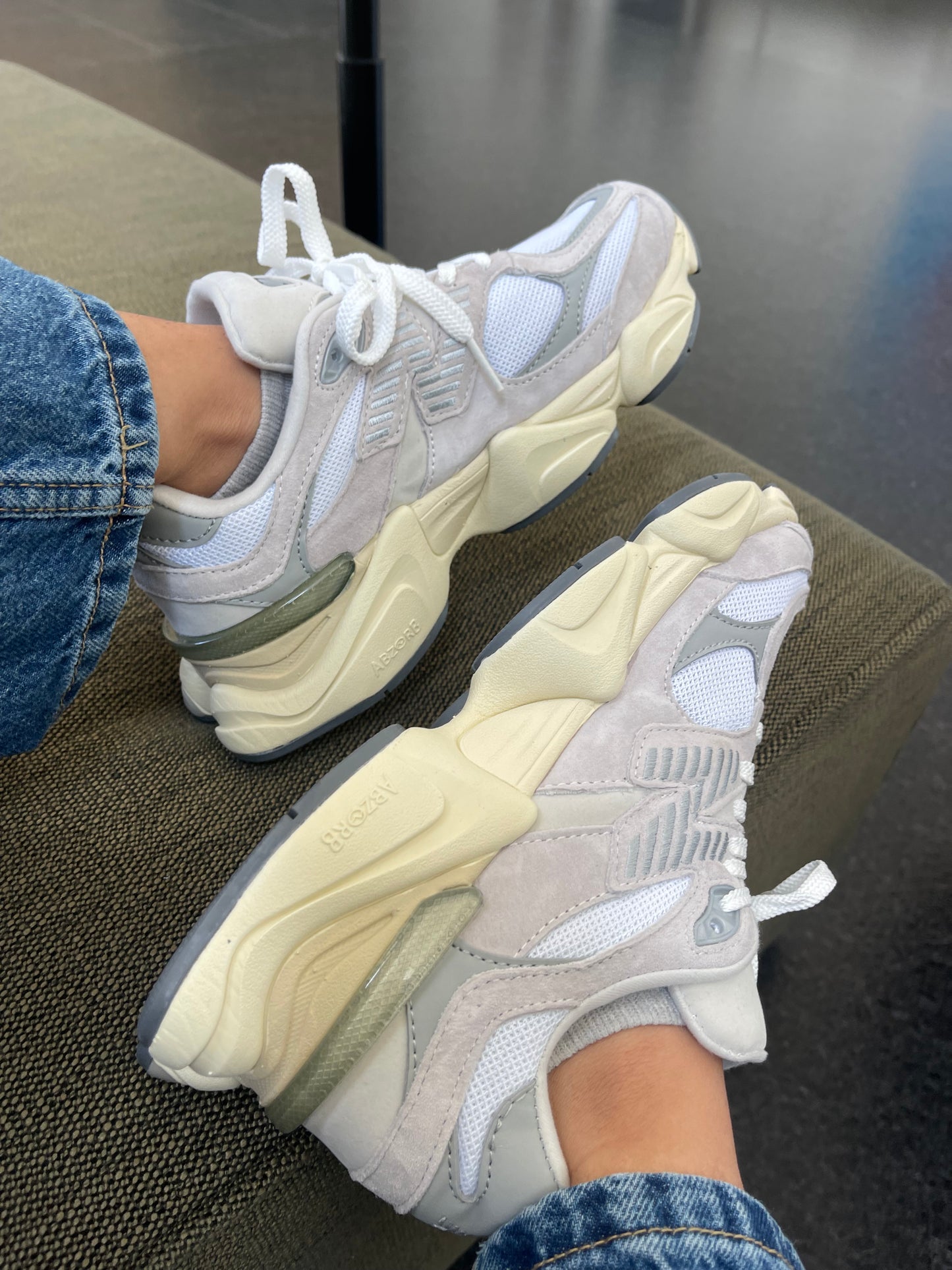 New Balance 9060 en gris