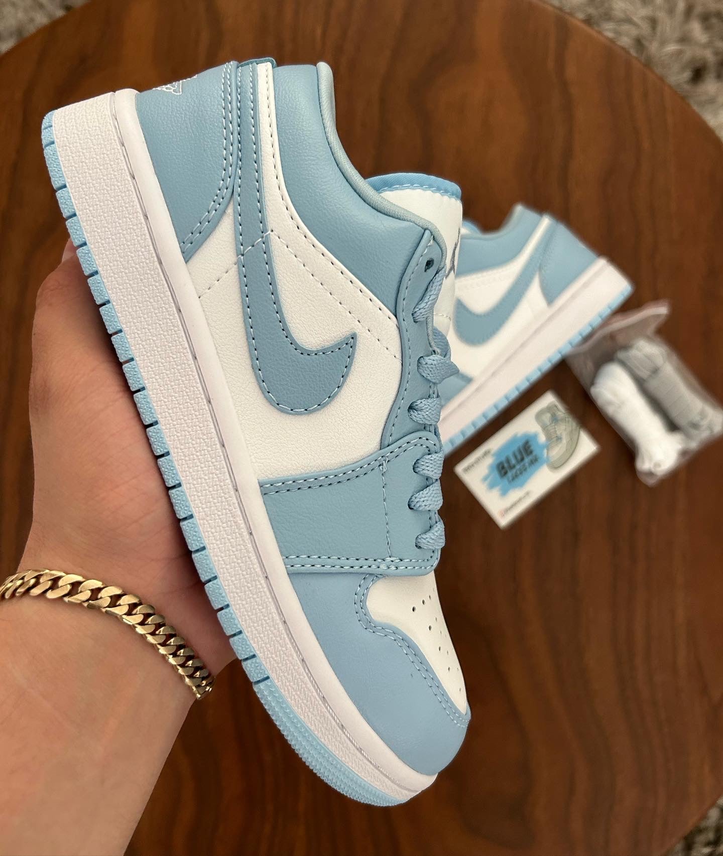 Nike Low Jordan en azul claro