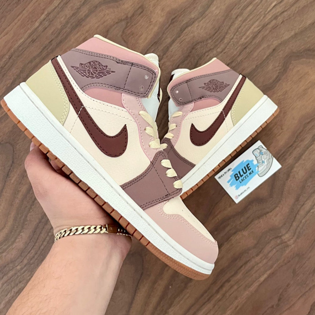 Nike Jordan Mid 1 en Pink Dark Pony