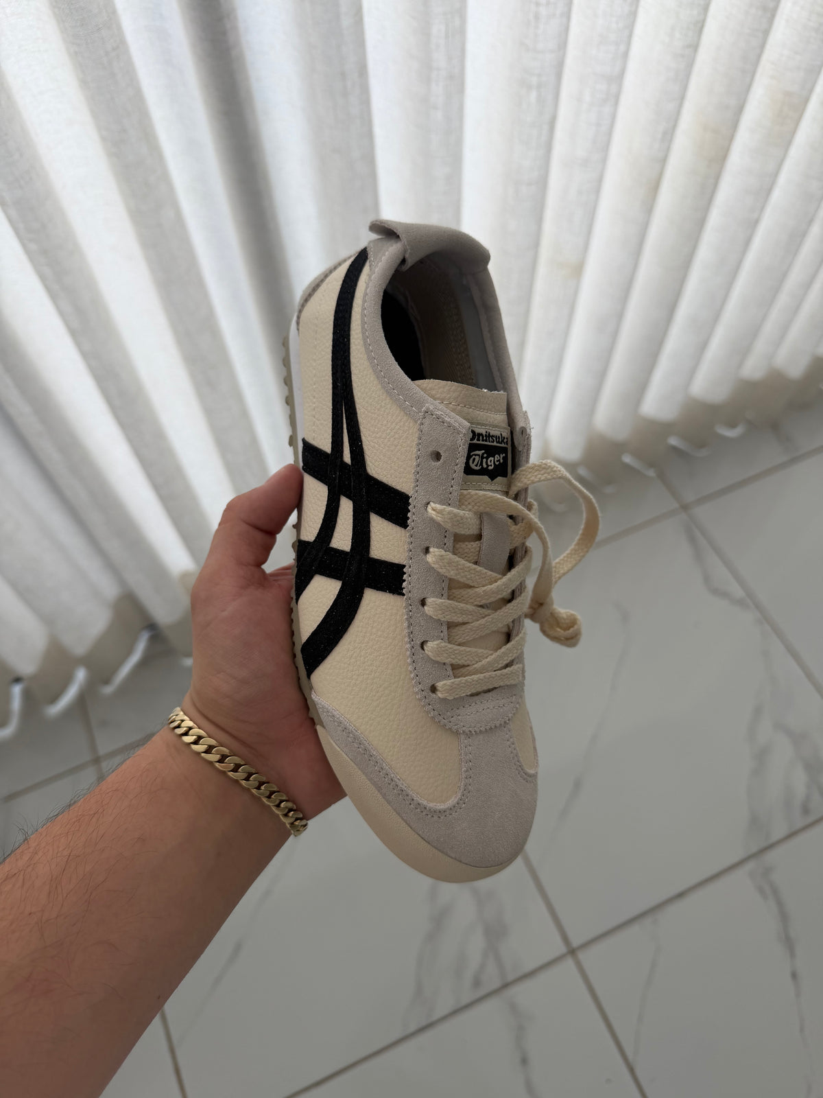 Onitzuka White Black