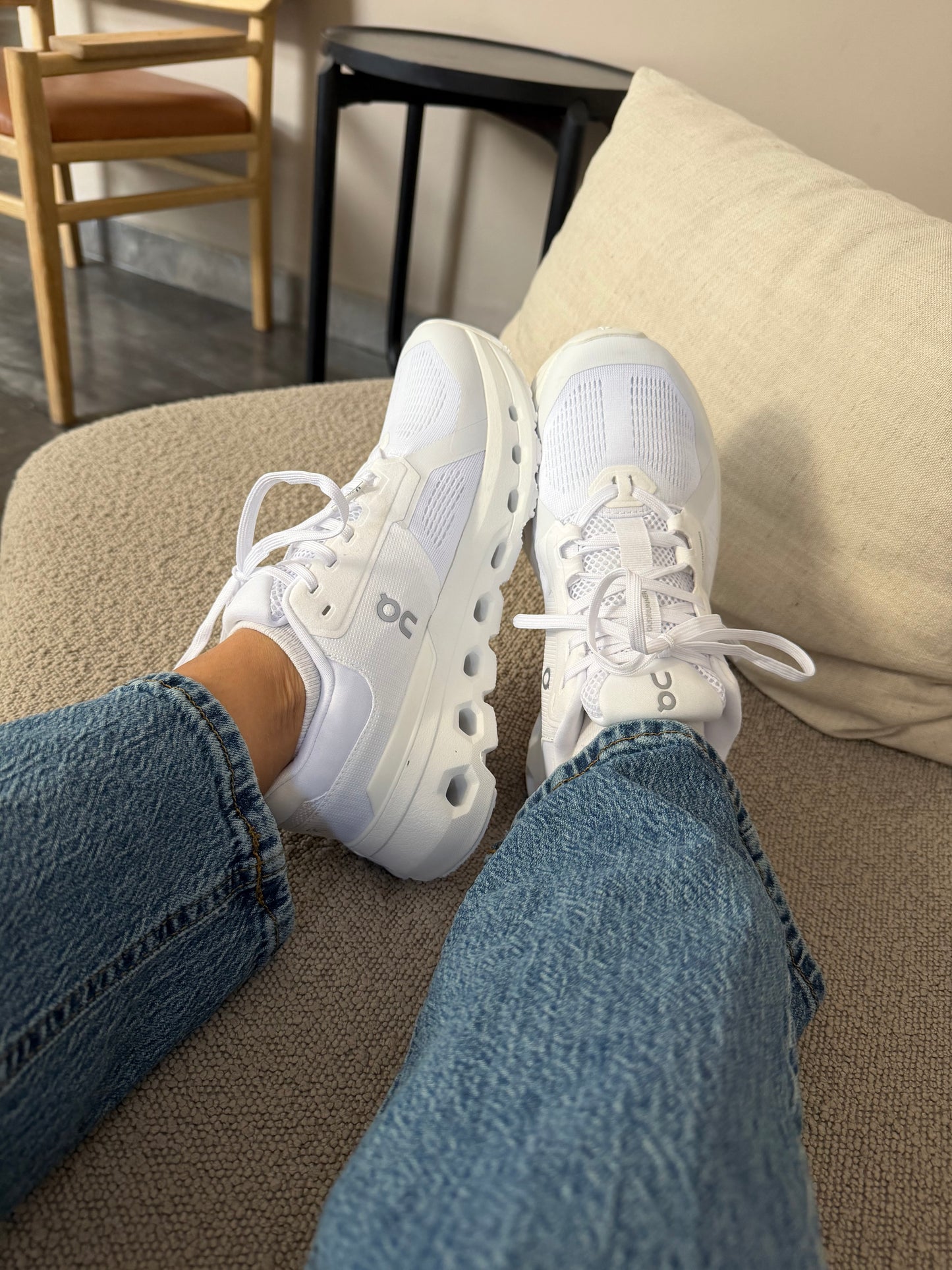 On cloud 6 all white