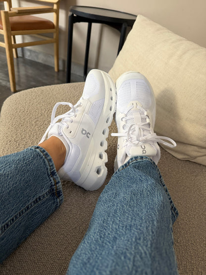 On cloud 6 all white