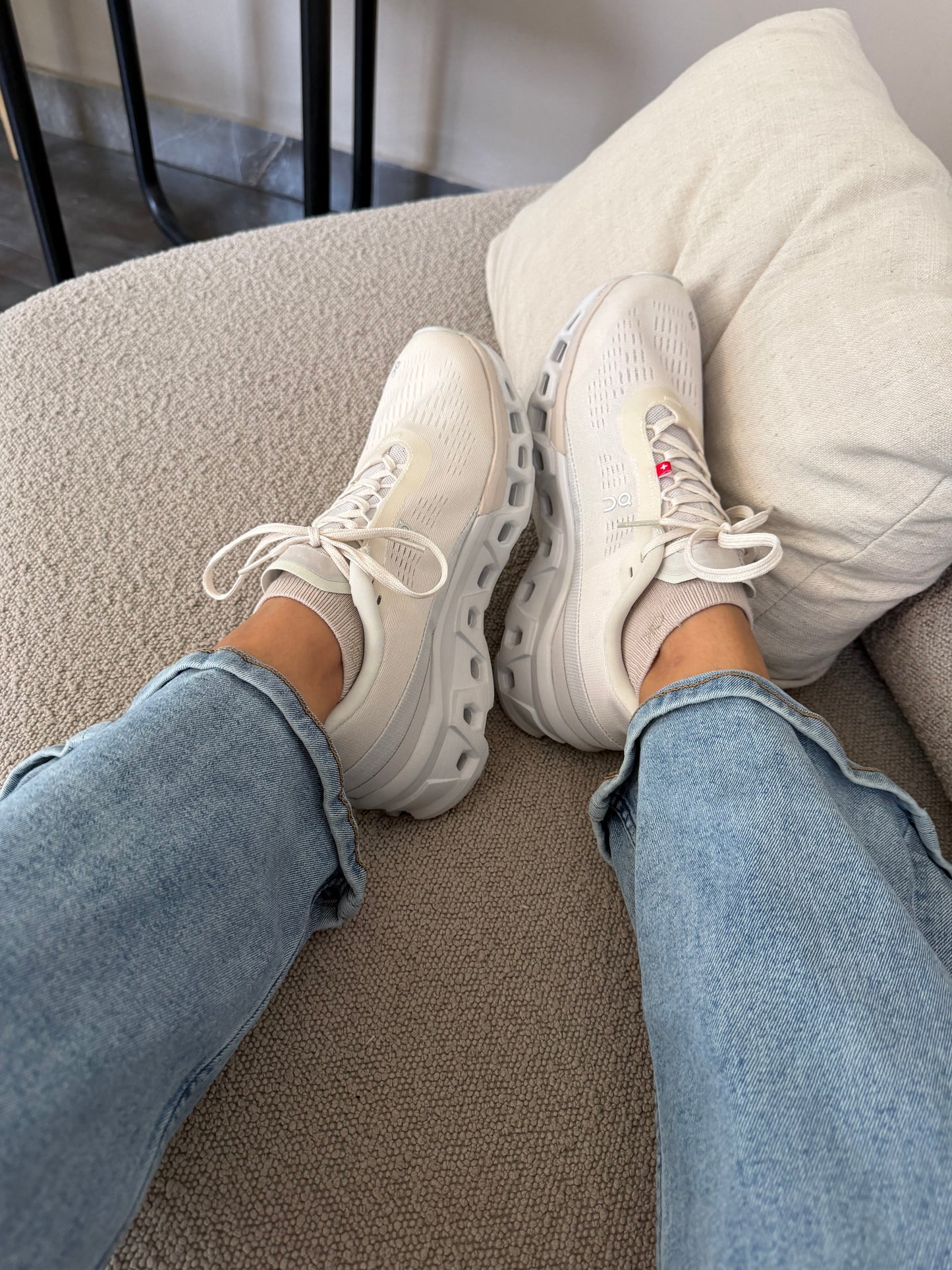On cloud Monster Beige