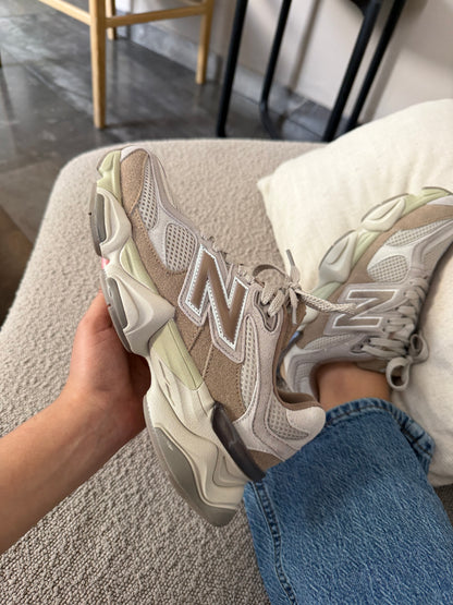 Nb 9060 Brown cloud