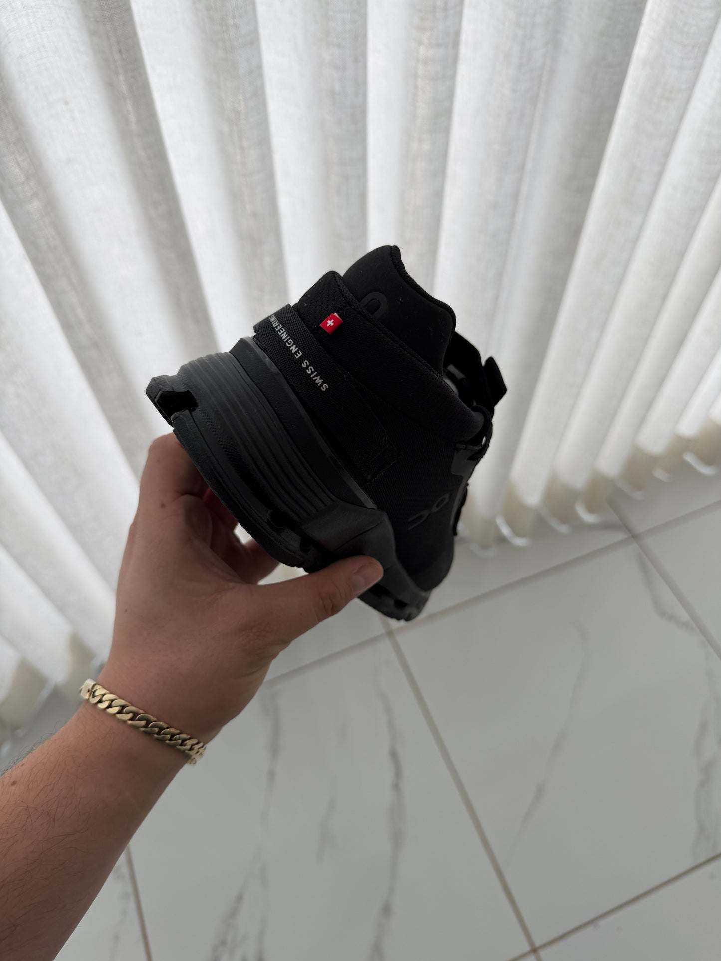 On cloud nova 2 negro