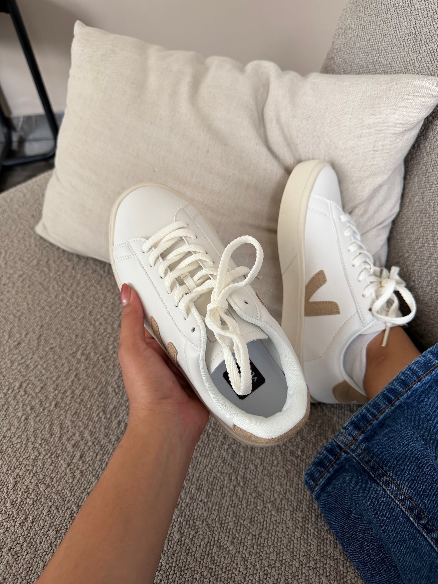 Veja beige