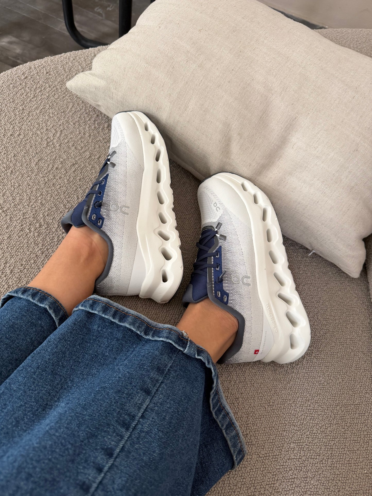 On Cloudtill Cinder Blue
