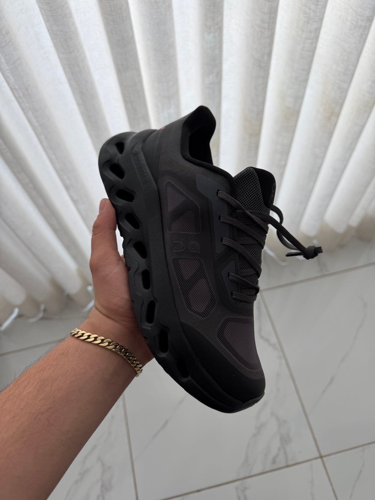 On Cloudtill Remix Negro