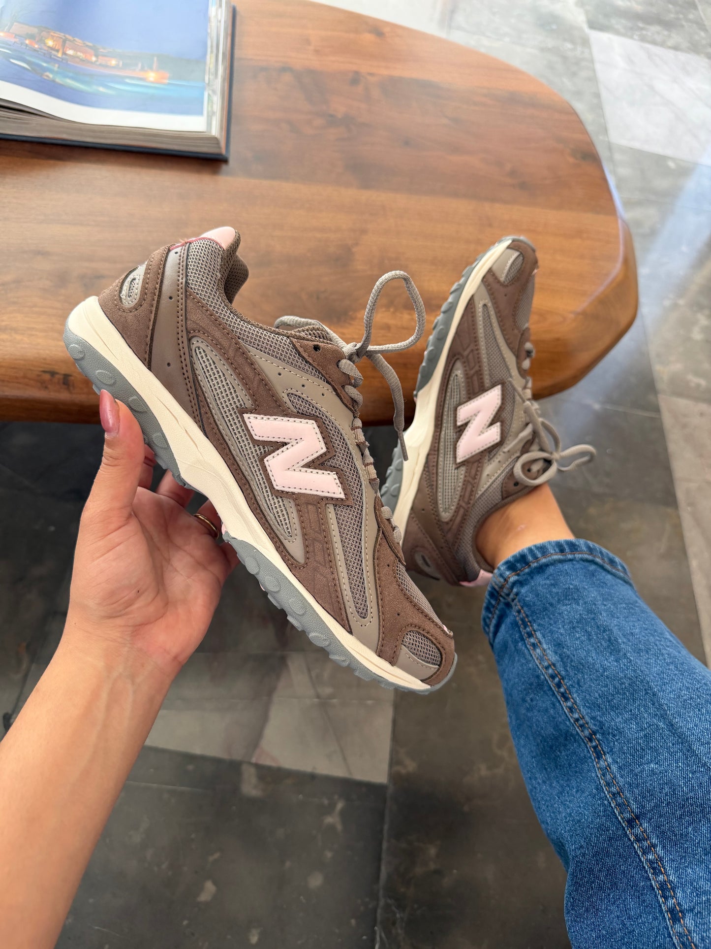 NB 204  Brown Pink