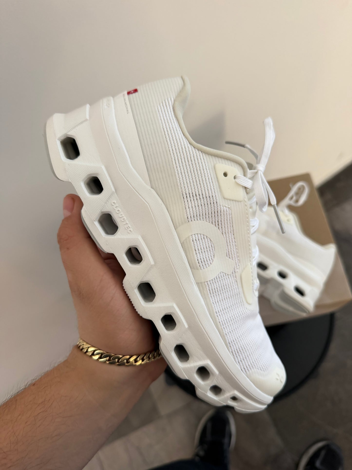 On Monster white