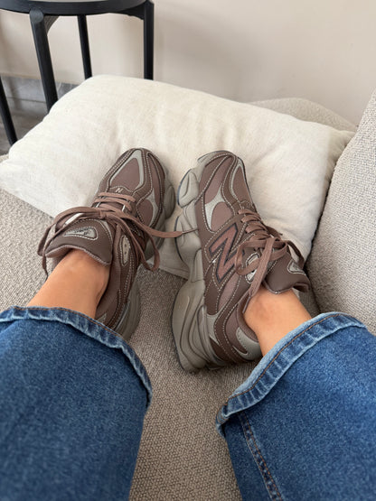 NB 9060 Dark brown