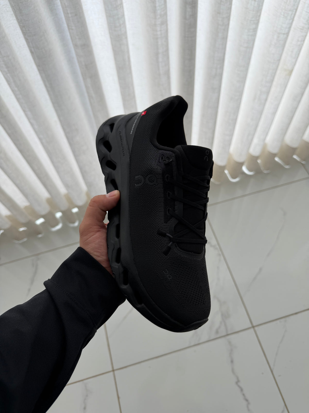 CLOUDTILL NEGRO