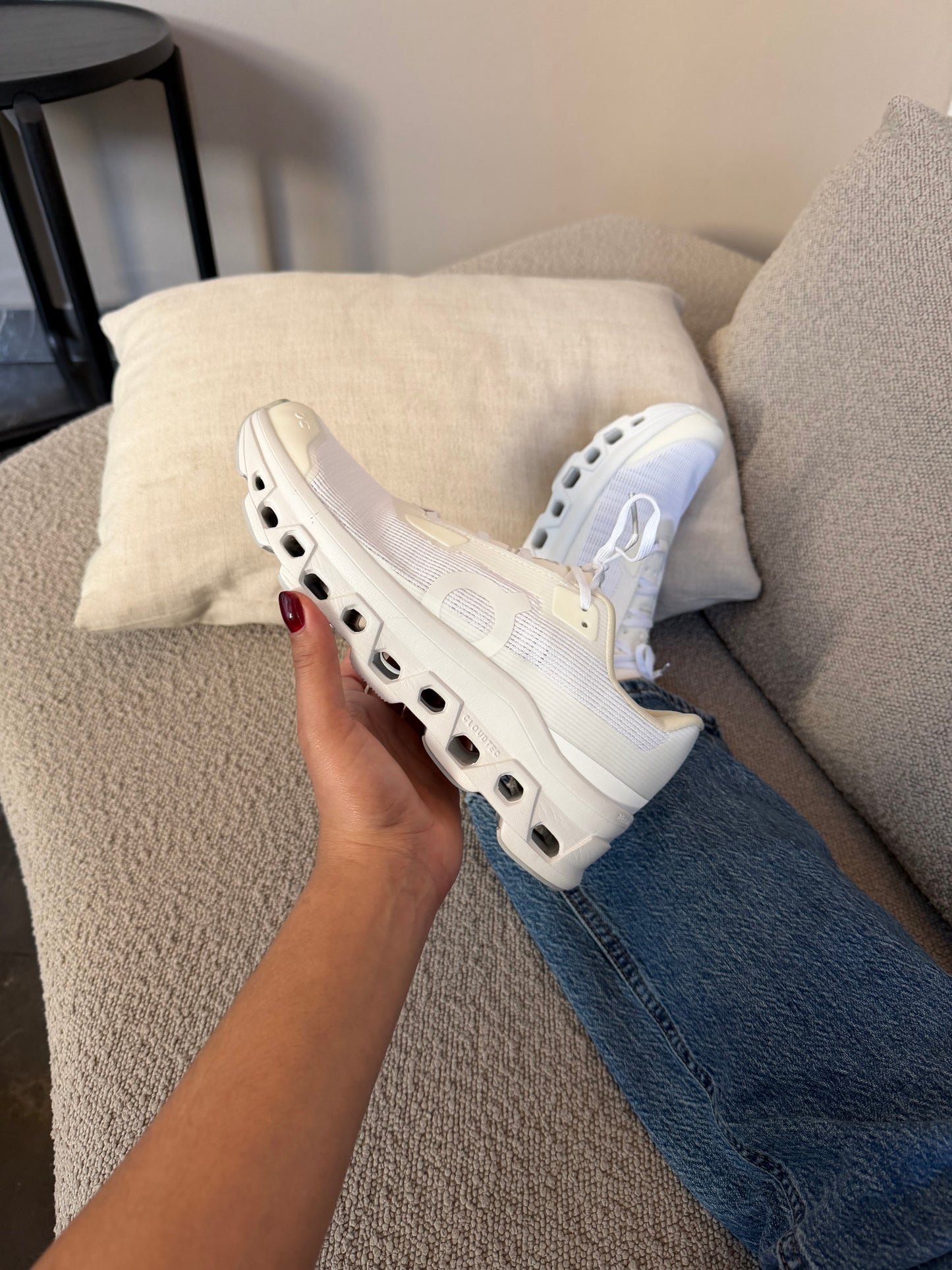 On Monster white