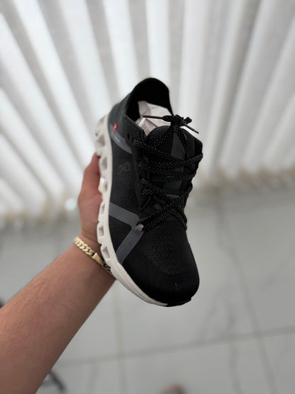 On cloud 6 negro