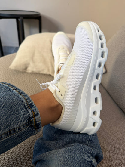 On Monster white