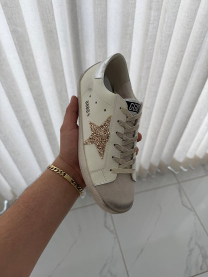 Golden Goose dorado