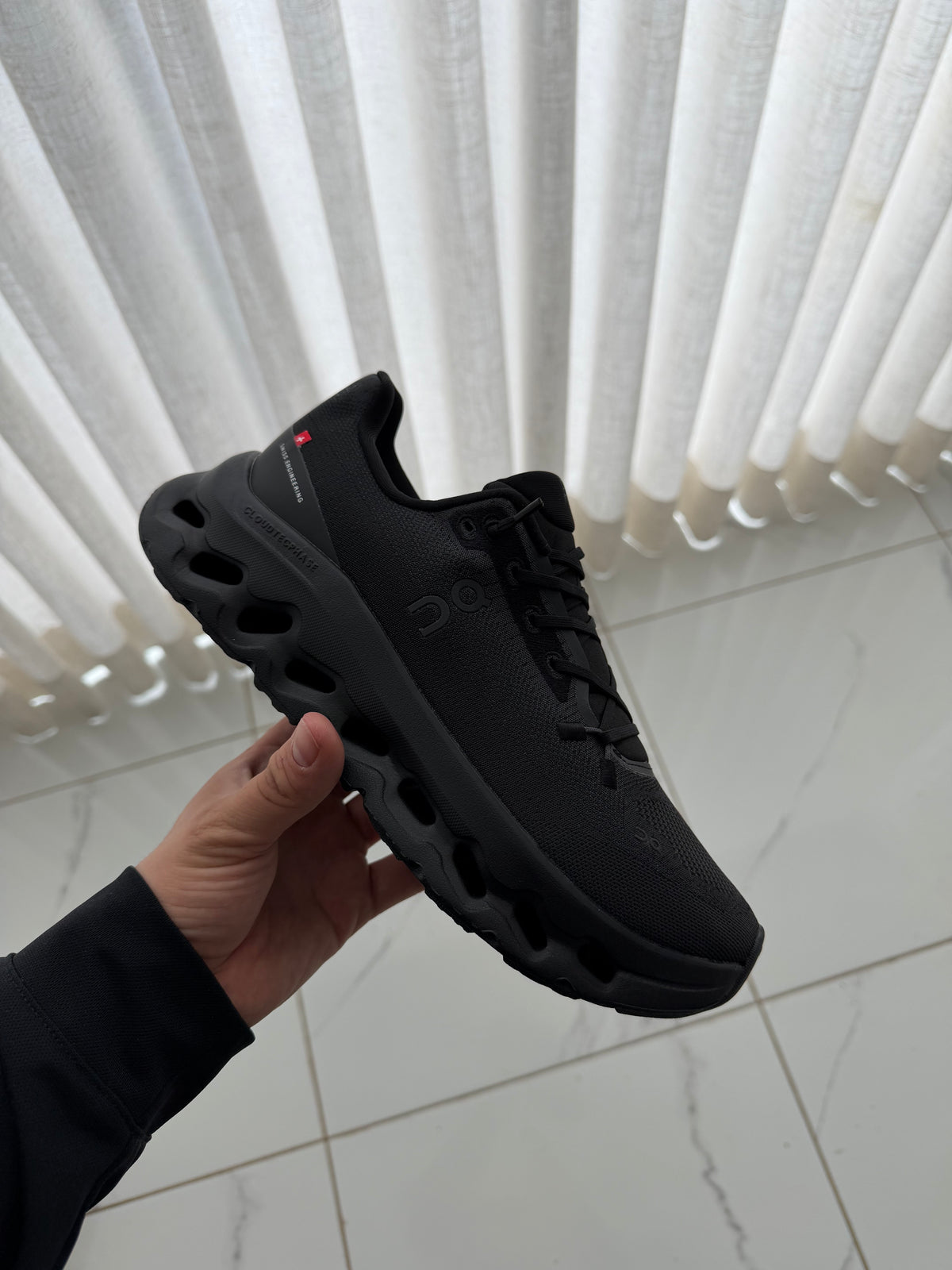 CLOUDTILL NEGRO