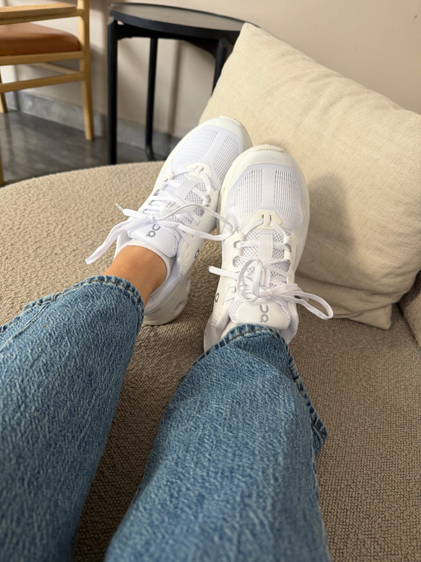 On cloud 6 all white