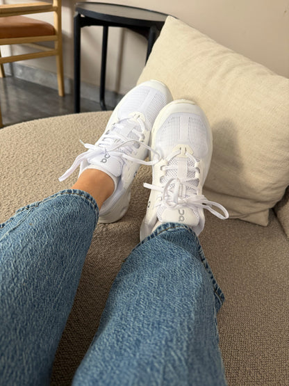 On cloud 6 all white