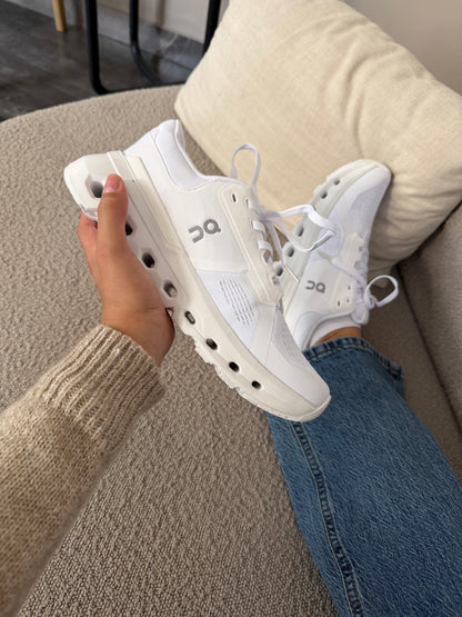 On cloud 6 all white