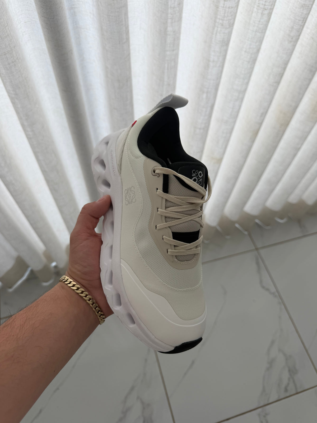 ON Cloudtill Grey Dark