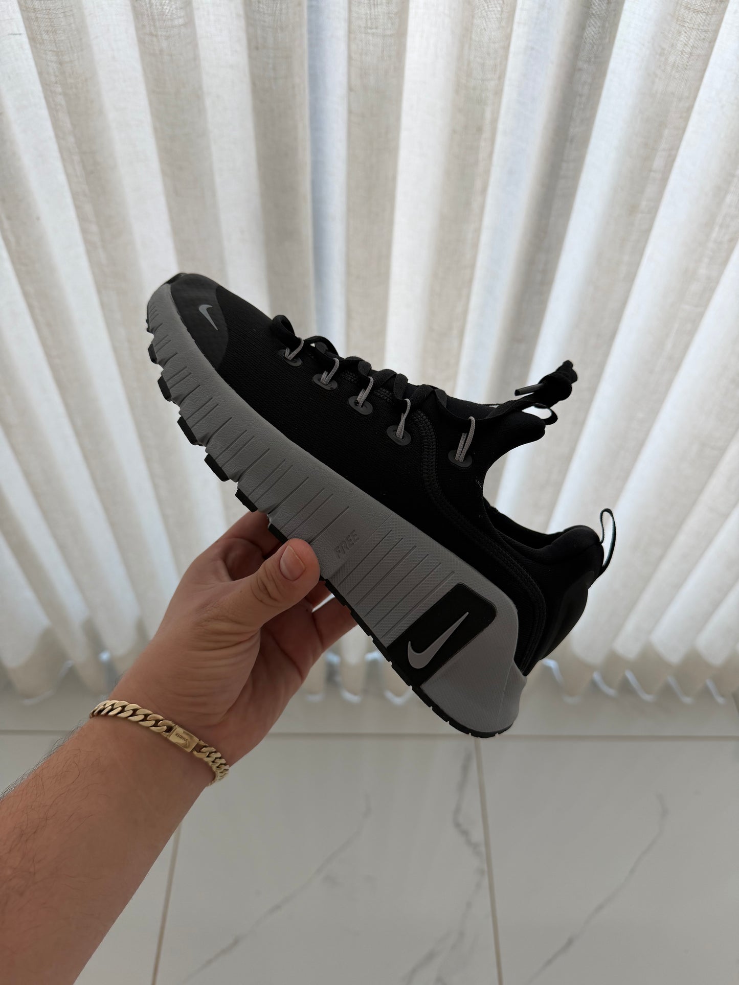 Meetcon 6 medium black