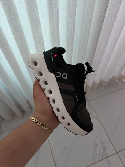 On 6 white and black