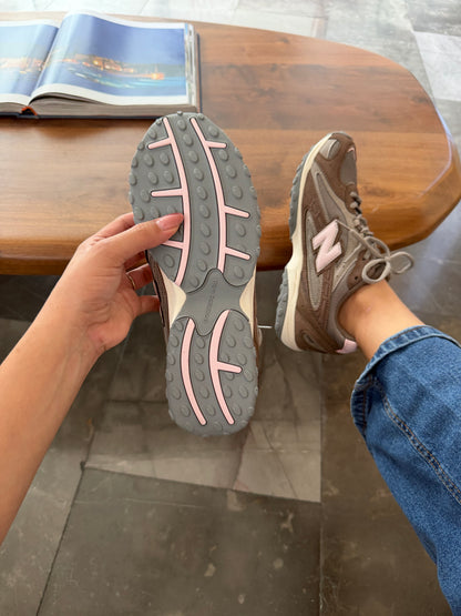 NB 204  Brown Pink