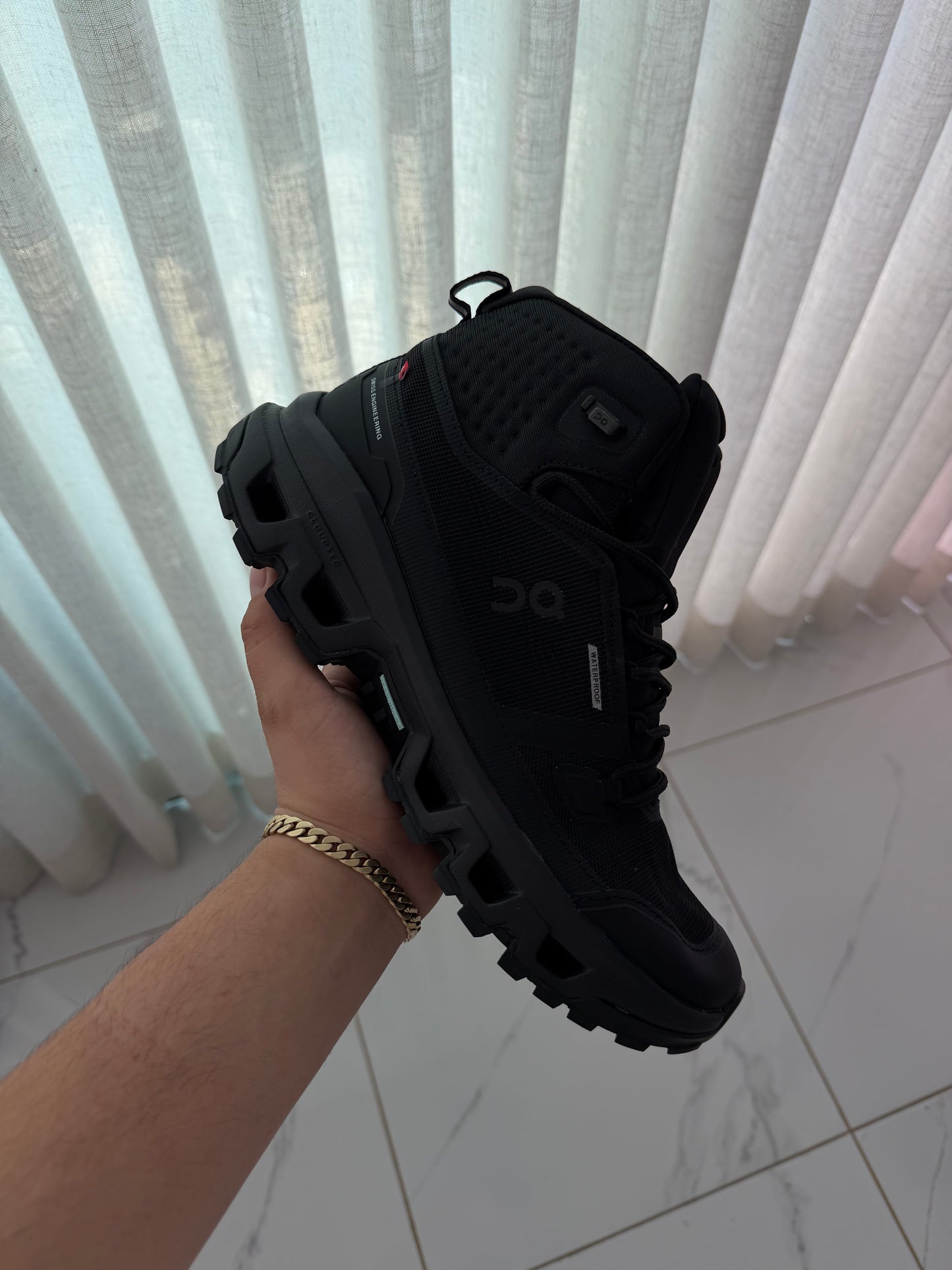 Bota on cloud Negra Waterproof