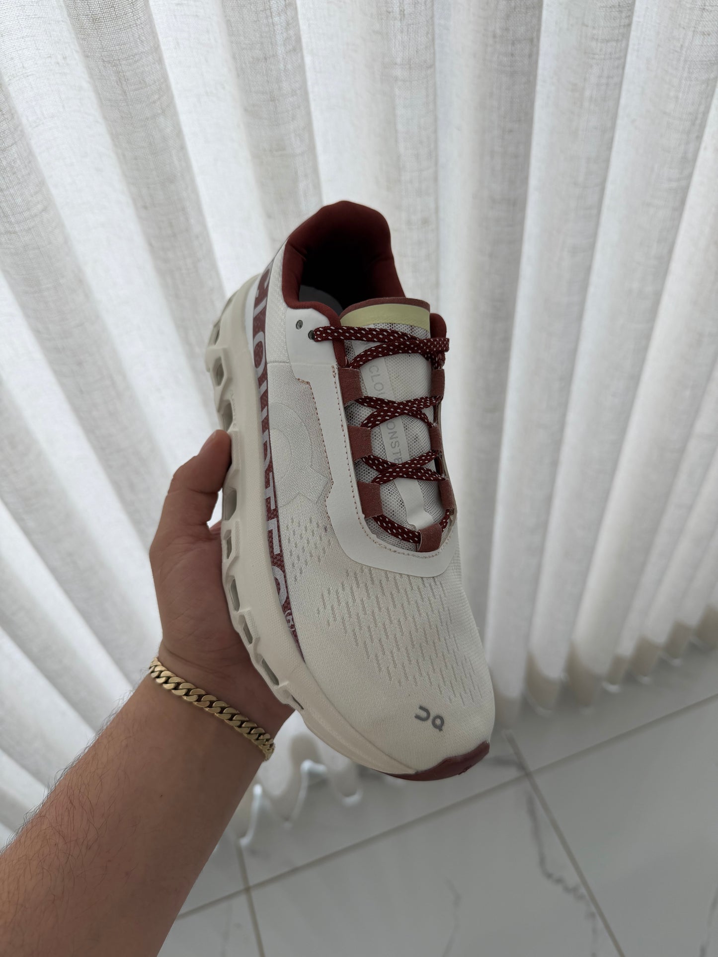 On Cloud Monster Red