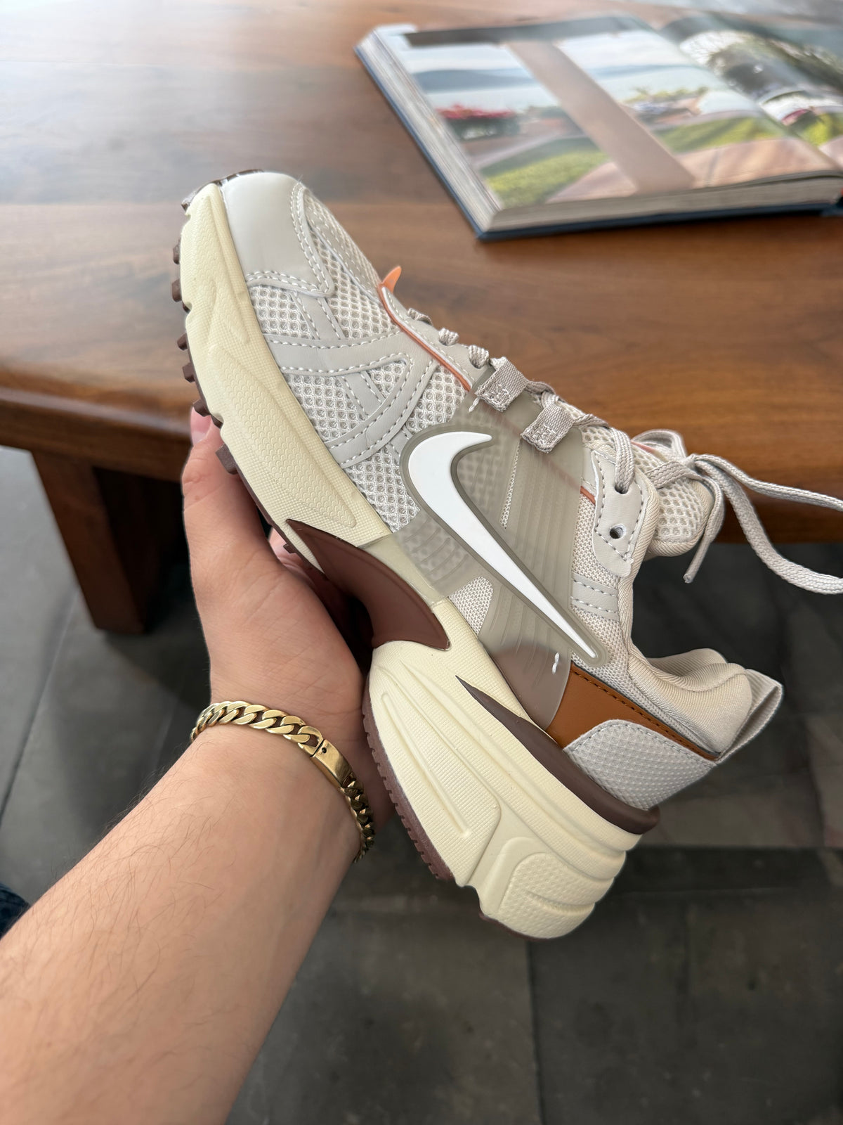 Nike VR Beige