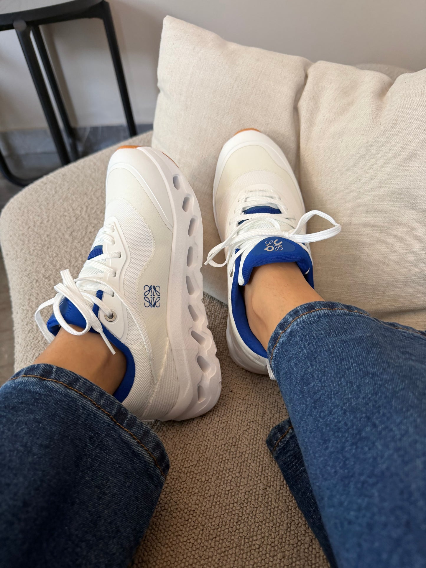 On loewe azul