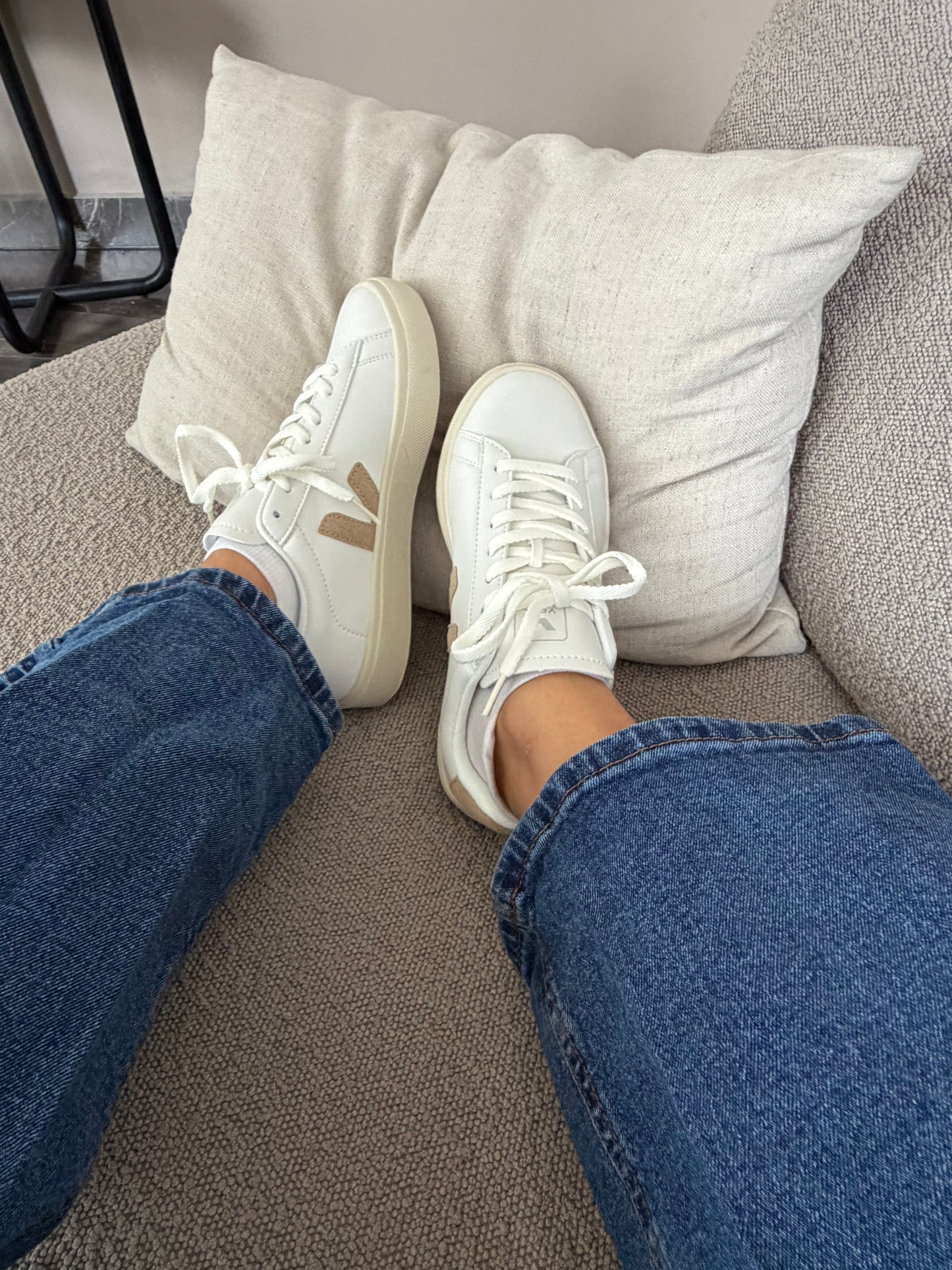 Veja beige