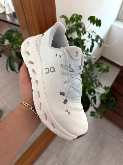 Sneakers On cloud till