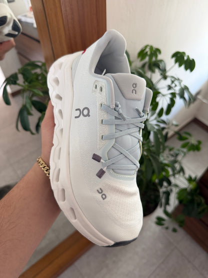 Sneakers On cloud till