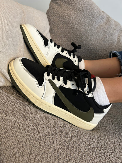 Jordan 1 Retro Low OG SP Travis Scott en verde oliva