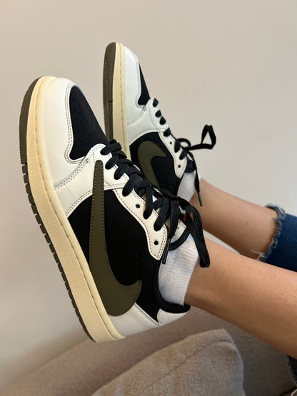 Jordan 1 Retro Low OG SP Travis Scott en verde oliva