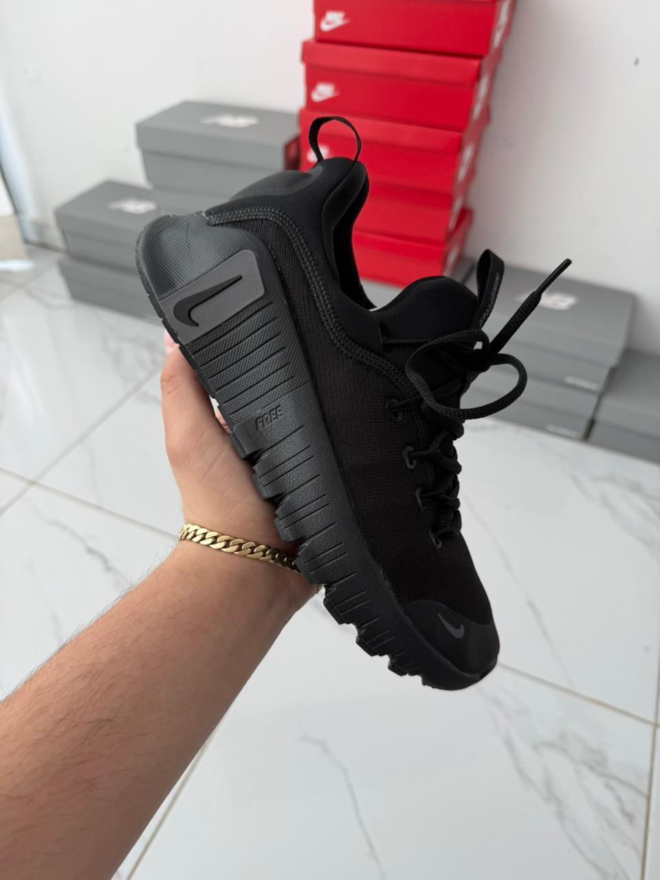 Meetcon 6 all black