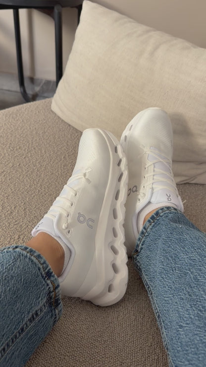 ON CLOUDTILL ALL WHITE