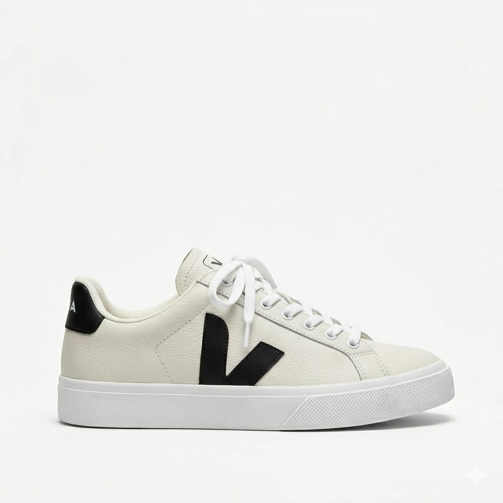 Tenis Veja en Blanco y Negro